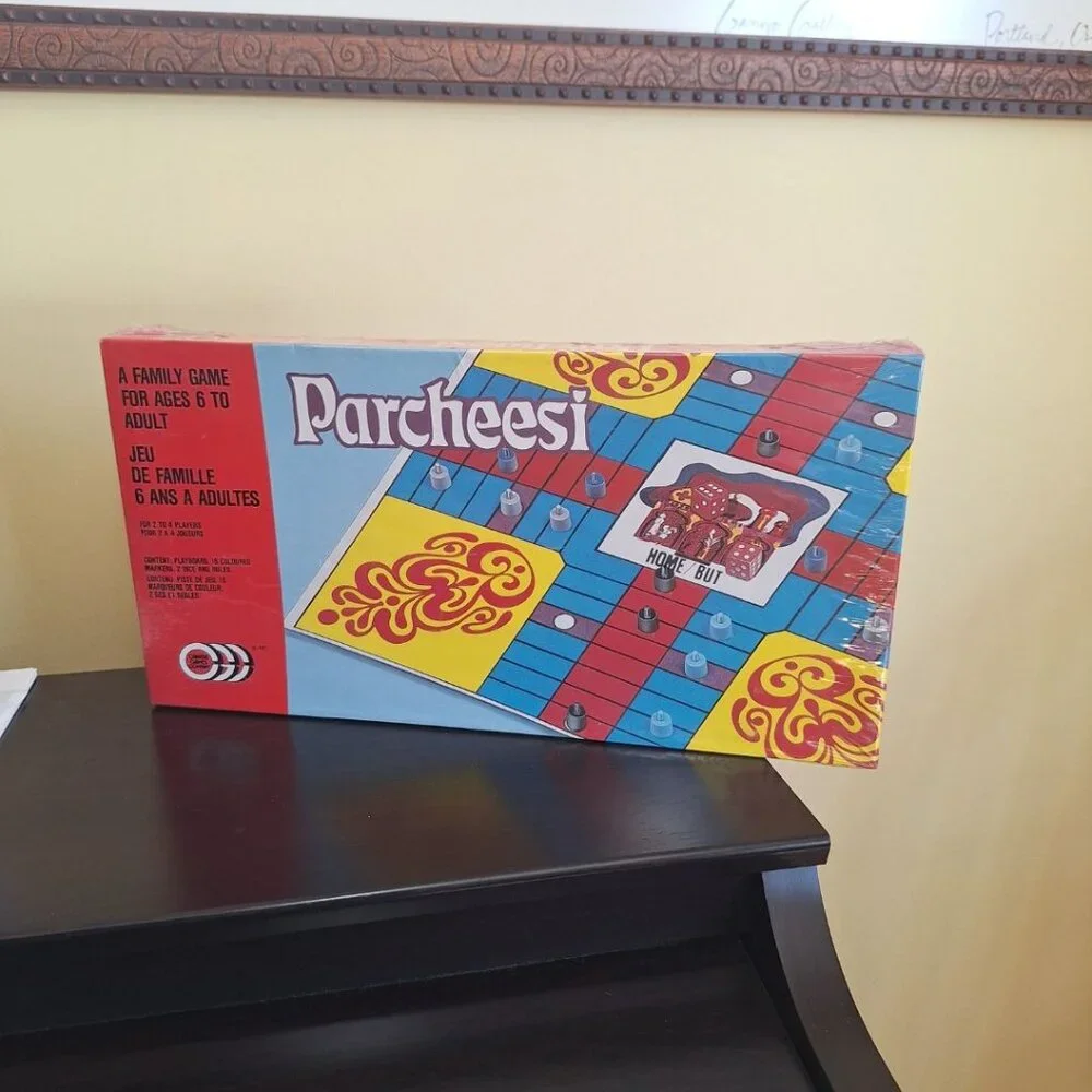 Parcheesi Board Game Vintage Sealed Canada French English Family‎ Classic Night